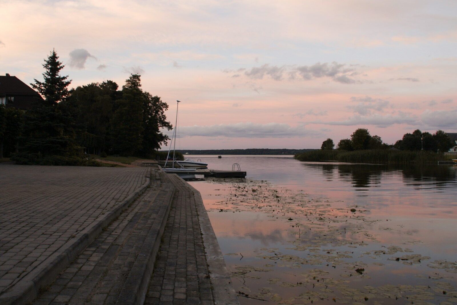 Lappeenrannan hiekkalinna ja rantapromenadi — päiväperheelle ja kulttuurin ystäville